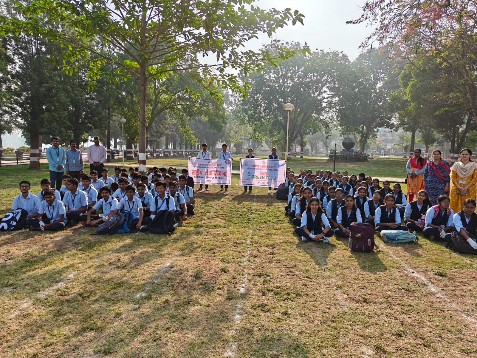 Cleanliness_ drive_Krishna River under NSS